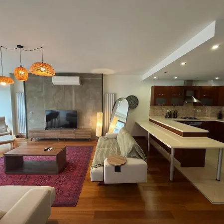 Spacious 3br Gem, Elevator, Cozy Area Lejlighed Istanbul