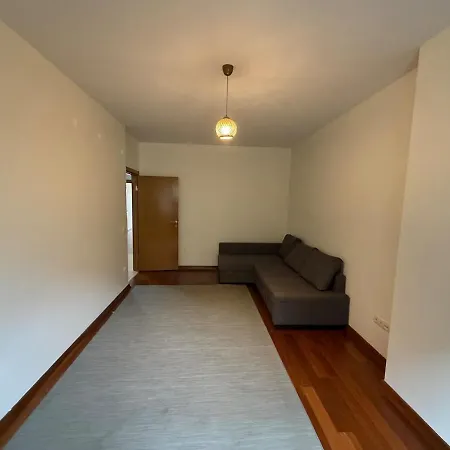 Spacious 3br Gem, Elevator, Cozy Area *