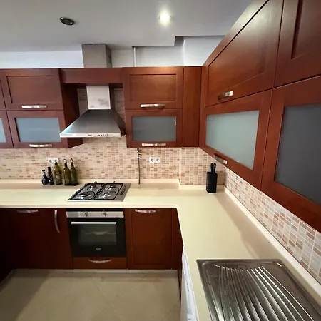 Lejlighed Spacious 3br Gem, Elevator, Cozy Area Istanbul